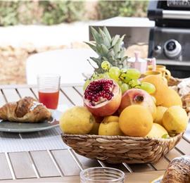 3 bedroom villa with pool & sea views, Cornino, sleeps 6-7